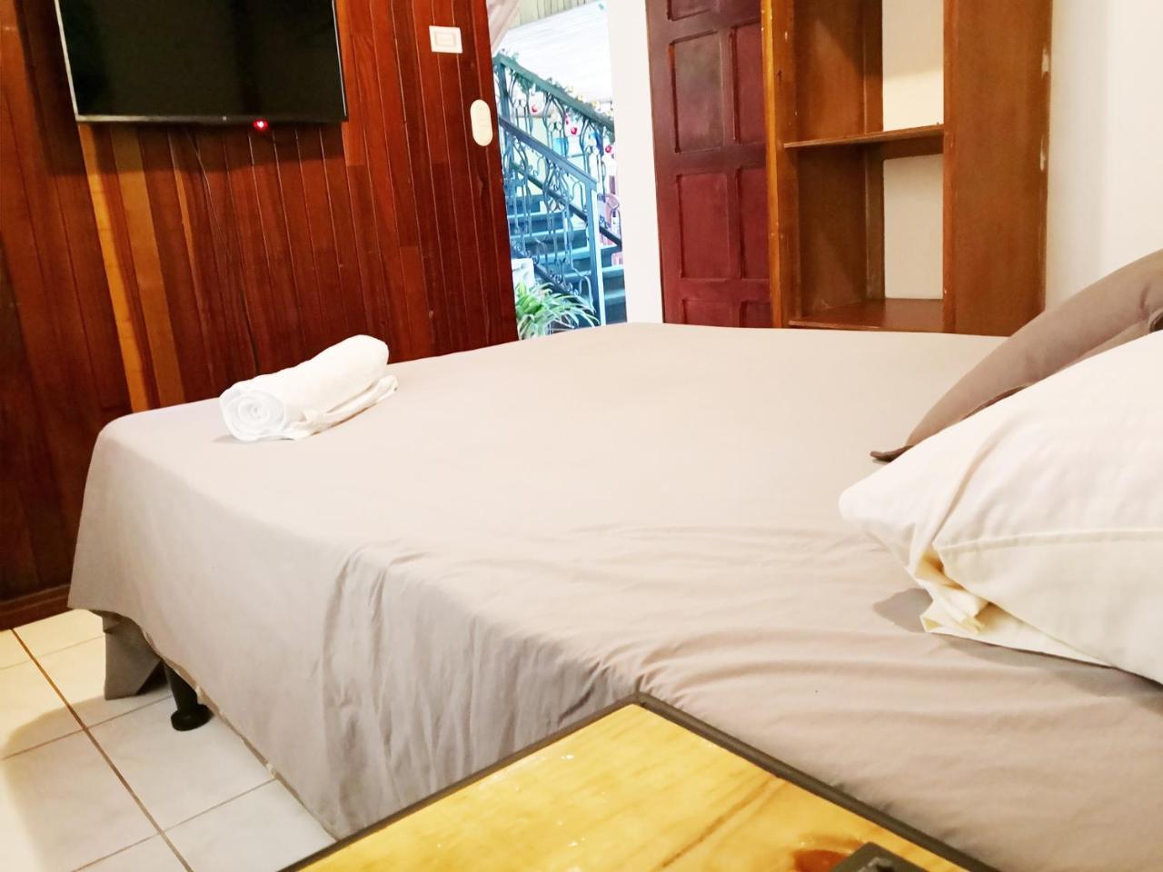 Vida Tropical Bed & Breakfast Alajuela Exterior foto
